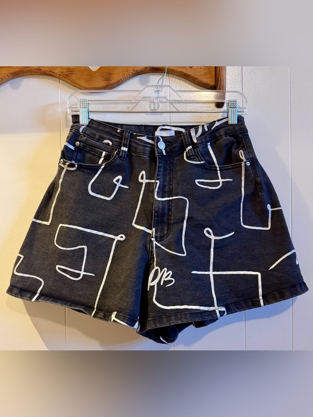 WeWoreWhat Black High Waist Balloon Shorts with White Abstract Lines